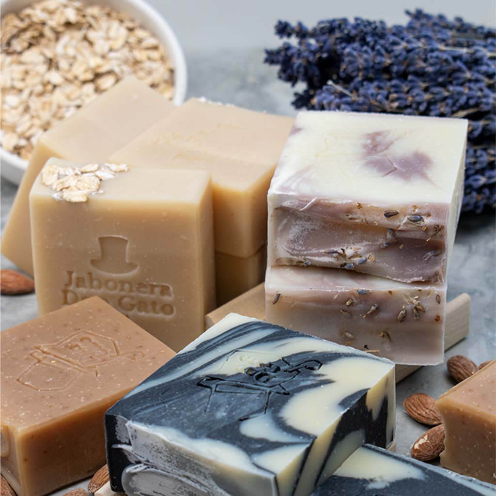 Bestsellers artisan soap collection by Jabonera Don Gato, handcrafted soap bars with lavender, oats, and almonds.